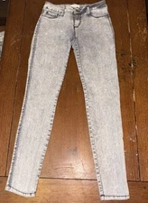 Forever 21 Jeans Size 27 Skinny Jegging Light Wash -Grey Stretch Modern