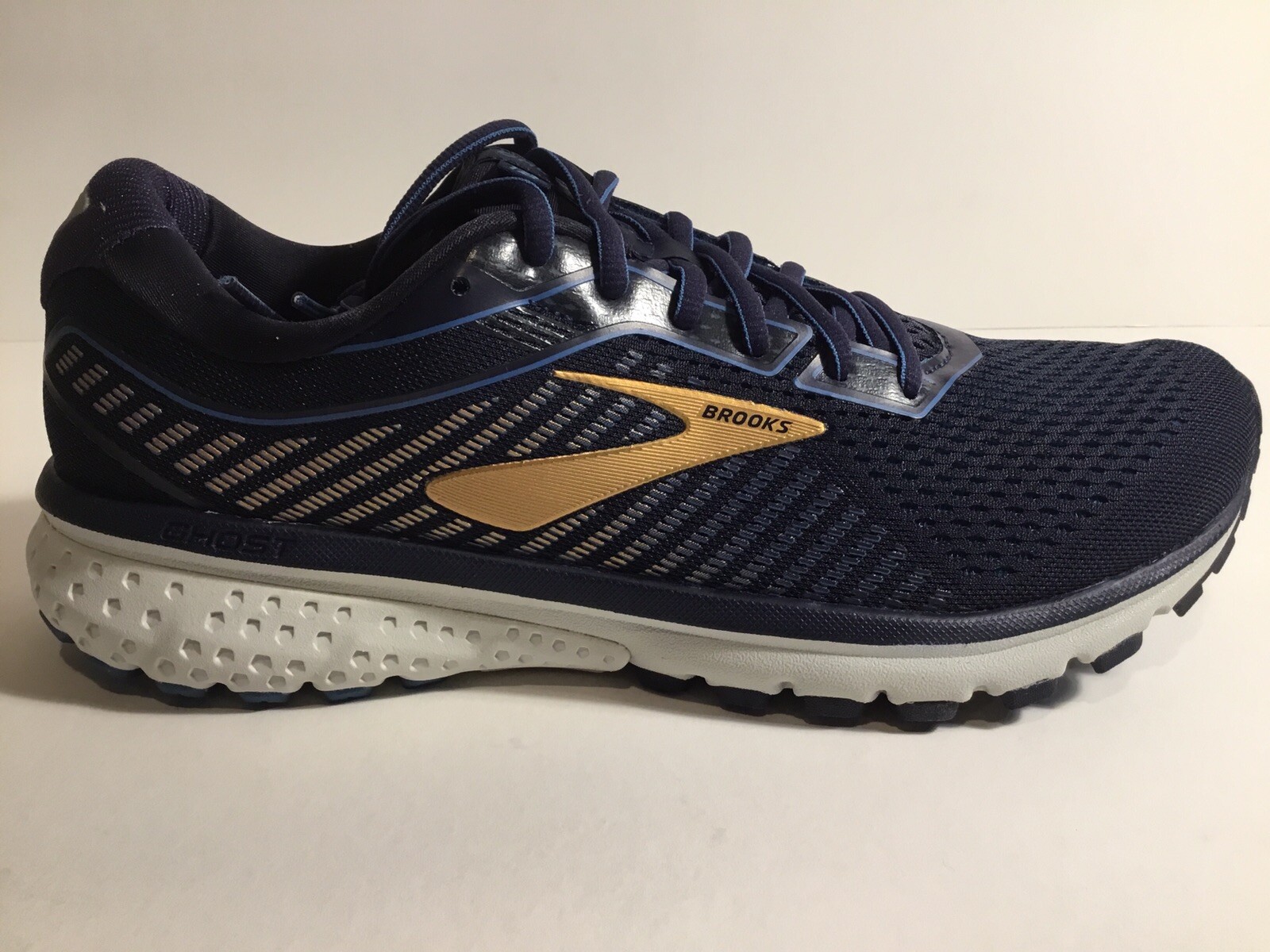 brooks ghost 12 shoes