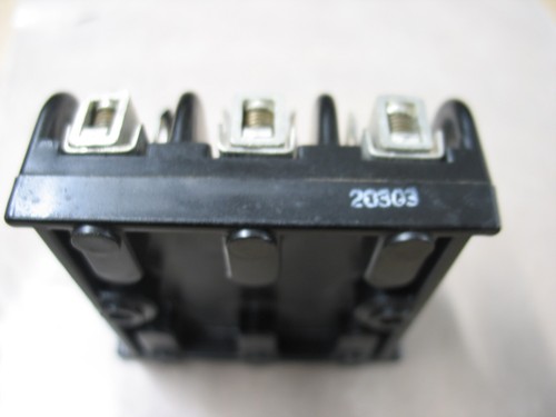 NUOVO BLOCCO FUSIBILI TAYLOR 20303 250V 30A P9392 - Foto 3 di 3