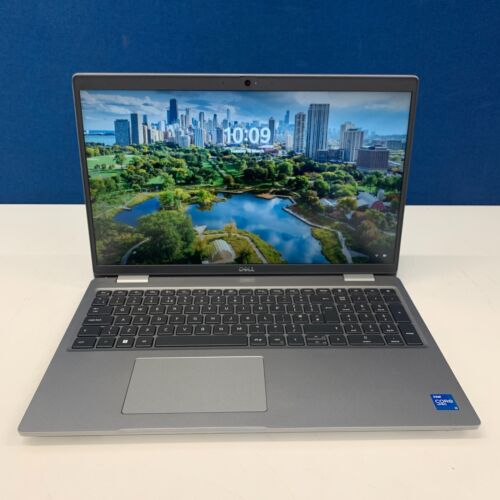 Dell Latitude 5520, i5-1135G7, 16GB RAM, 256GB SSD, Win 11, *BEZEL DMG + B GRD* - Picture 2 of 9