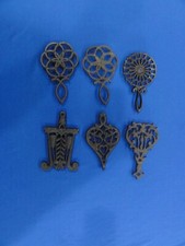 VINTAGE WILTON CAST IRON TRIVETS - SET OF 6, BLACK - EXCELLENT CONDITION