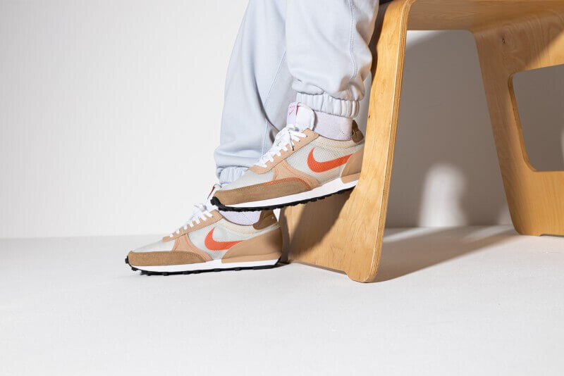 Nike Day DBreak Type Shoes Mars Yard Light Bone Hemp CJ1156  display picture 3