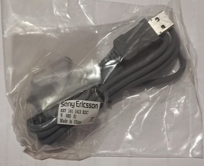 Original Sony Ericsson Datenkabel / Ladekabel 1 m - KRY 101 1413 R2C - NEU