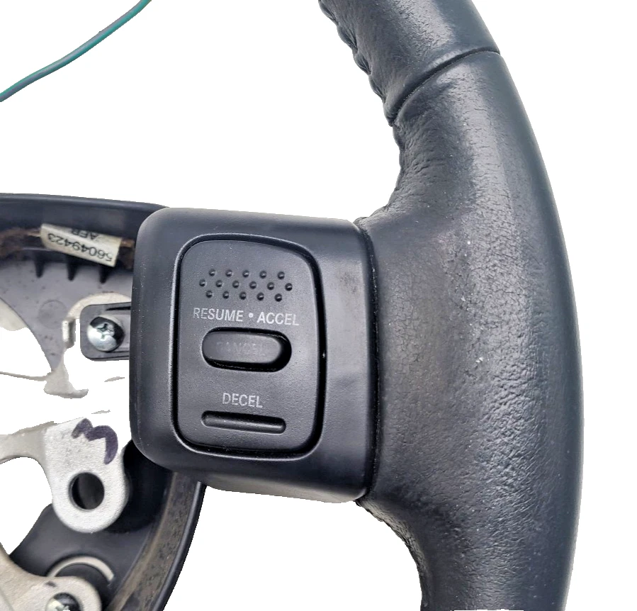 Dodge Ram 1500 2500 2002-2008 volante cuero negro con control de crucero Foto 2 de 4