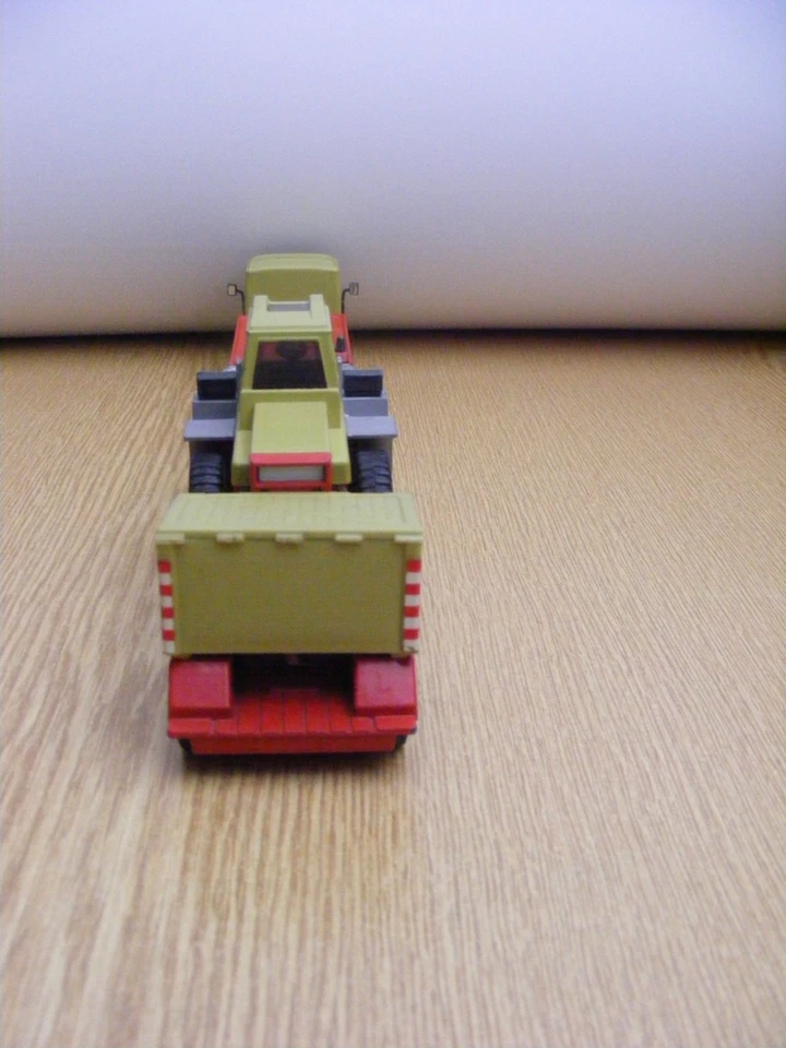 Siku 3716 M.A.N 8156F M.A.N - Tieflader mit Baumaschine - Bild 4 von 4