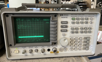 Agilent/ HP 8561E Spectrum Analyzer 30Hz 6.5GHz Broken Handle For Parts *READ
