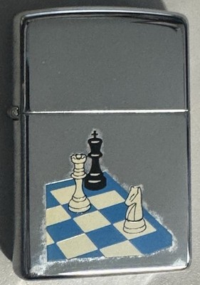 ZIPPO 1996 CHESS  CHECKMATE DESIGN POLISHED CHROME LIGHTER SEALED IN BOX G128