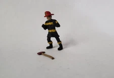 Arttista #1317 - Firefighter with Ax - O Scale Figure - Model Trains - NEW