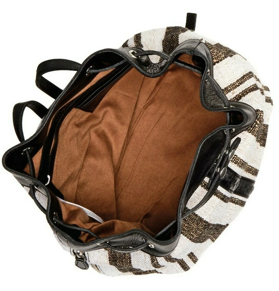 Mochila Kelsi Dagger Dusen de lona y cuero con cordón negra multi Foto 4 de 4