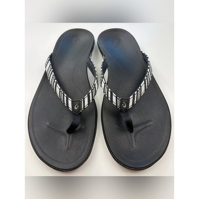 Olukai Ladies Ho'opio Flip Flop Sandal black/white sz 8.5 GUC