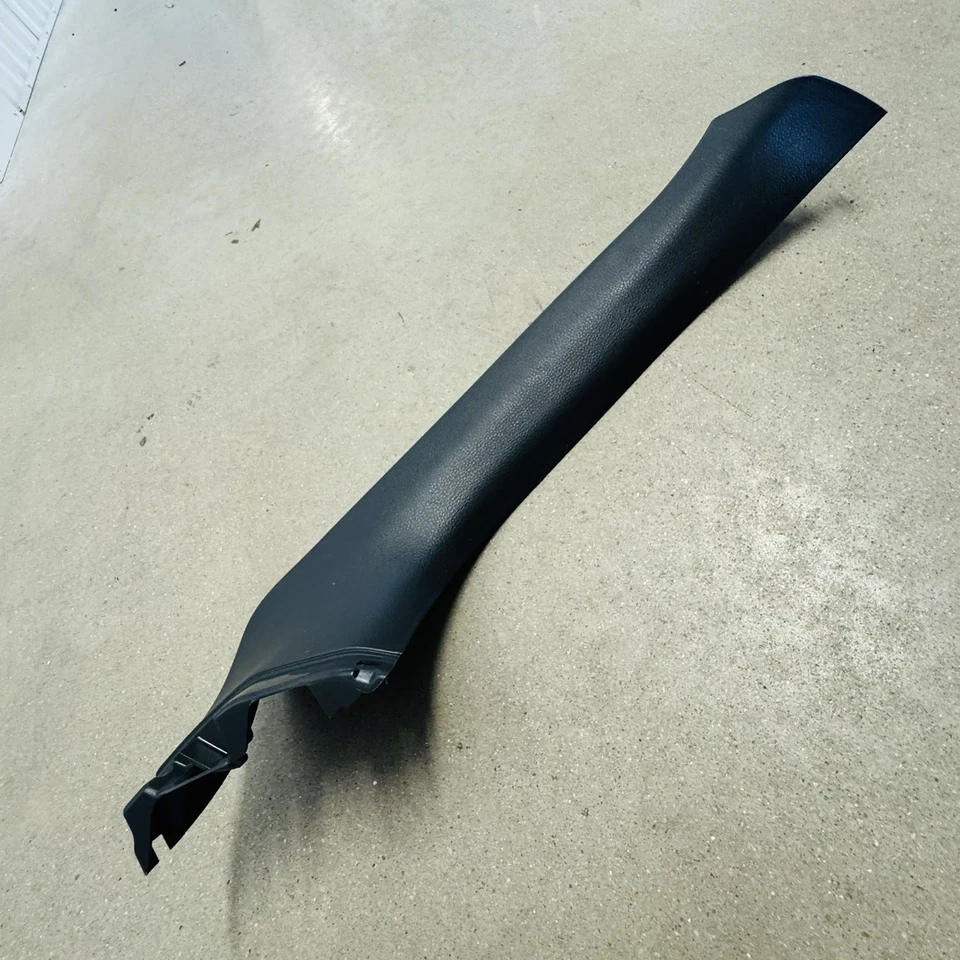 ✅ 2022-2025 MITSUBISHI ECLIPSE CROSS PUERTA LEVADIZA TAPA EMBELLECEDOR SUPERIOR IZQUIERDA 7224A373ZZ Foto 3 de 4