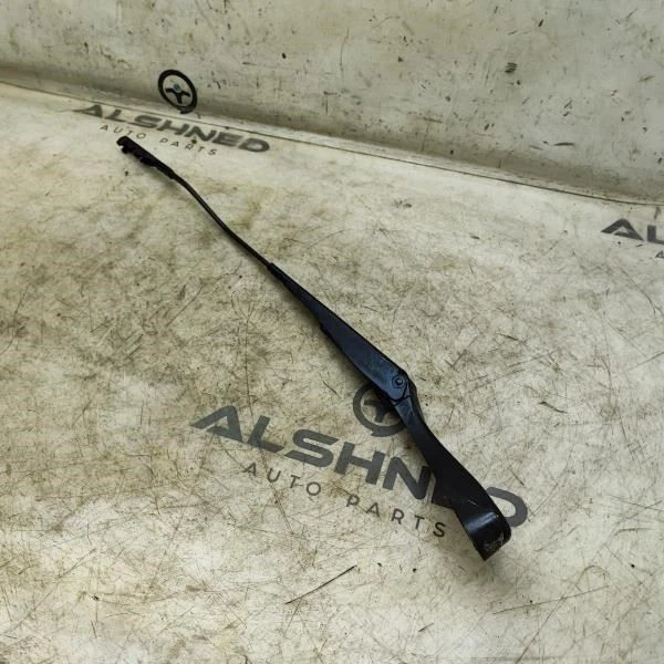 2015-2023 Mercedes-Benz C 300 Front Driver Left Side Wiper Arm 205-820-37-00 OEM - Image 3 of 4