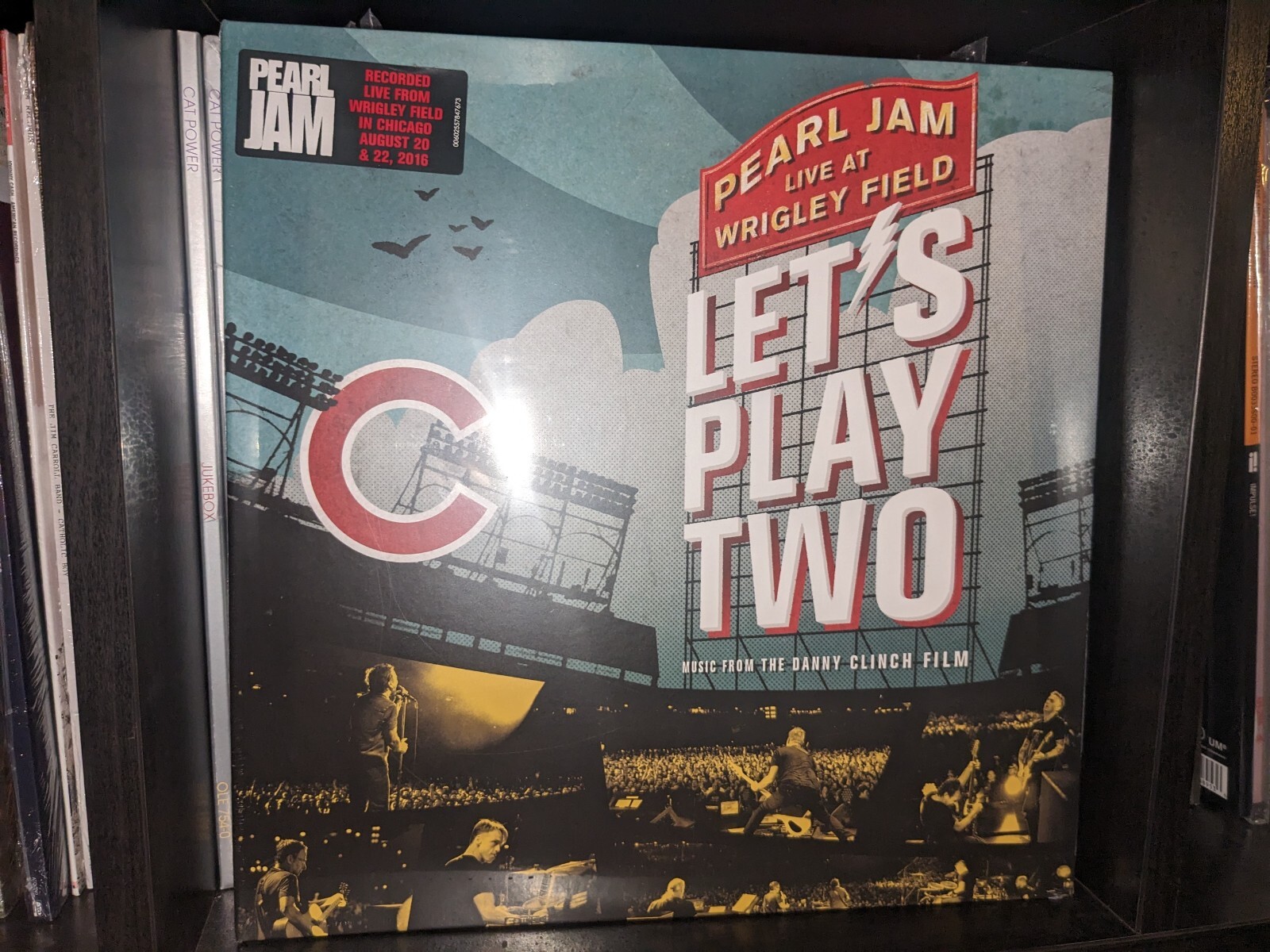 Pearl Jam - ДАВАЙТЕ СЫГРАЕМ ВДВОЕМ ВЖИВУЮ С WRIGLEY FIELD - 2 виниловых ПЛАСТИНКИ - НОВЫЕ И ЗАПЕЧАТАННЫЕ!!