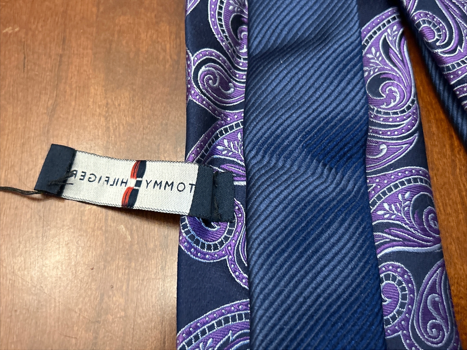 Tommy Hilfiger Purple Paisley 100% Silk Tie thumbnail 3