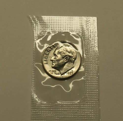 1983 D Uncirculated Roosevelt Dime in Souvenir Mint Set Cello, Free Shipping