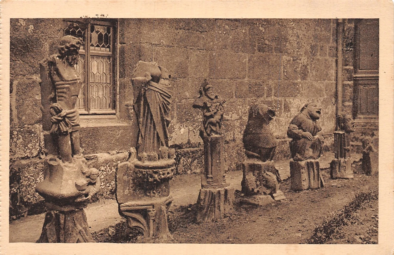 Foto 1 di 2