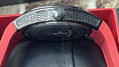 FERRARI公式腕時計/新品本物BLACK×RED/REDLEVウレタンベルト IMG_3406.jpg?fit=1024,683&ssl=1