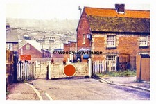 rp06421 - Smithards Lane Railway Crossing , Cowes Isle of Wight - print 6x4