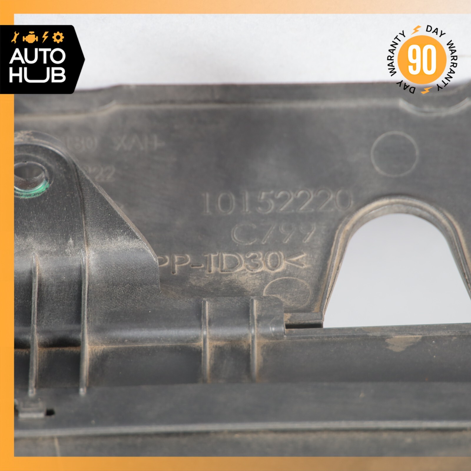 18-22 Maserati Quattroporte M156 S Front Bumper Air Duct 670036546 OEM 12k