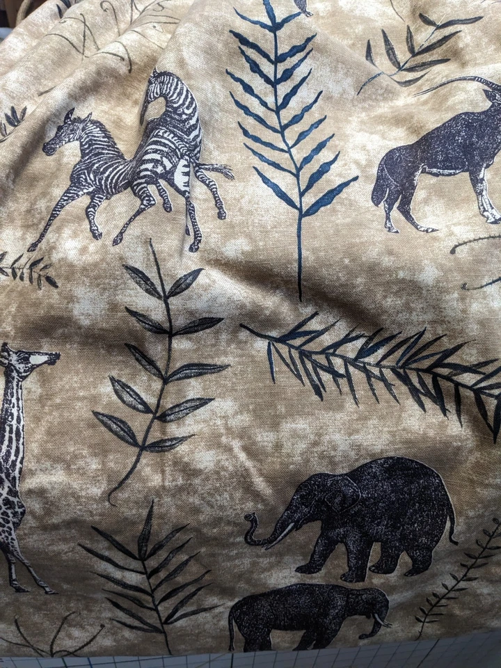 Cortinas plissadas feitas sob medida com estampa de animais forradas 2 painéis largura única C2 - Imagem 2 de 4