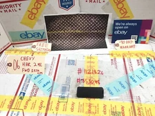 06-11 CHEVY HHR CENTER CONSOLE TRAY POCKET LINER INSERT RUBBER # 1121826 #853048