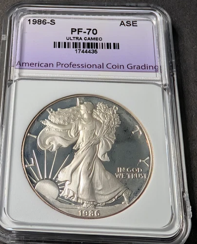1986 S  AMERICAN SILVER EAGLE  ULTRA CAMEO GEM PROOF