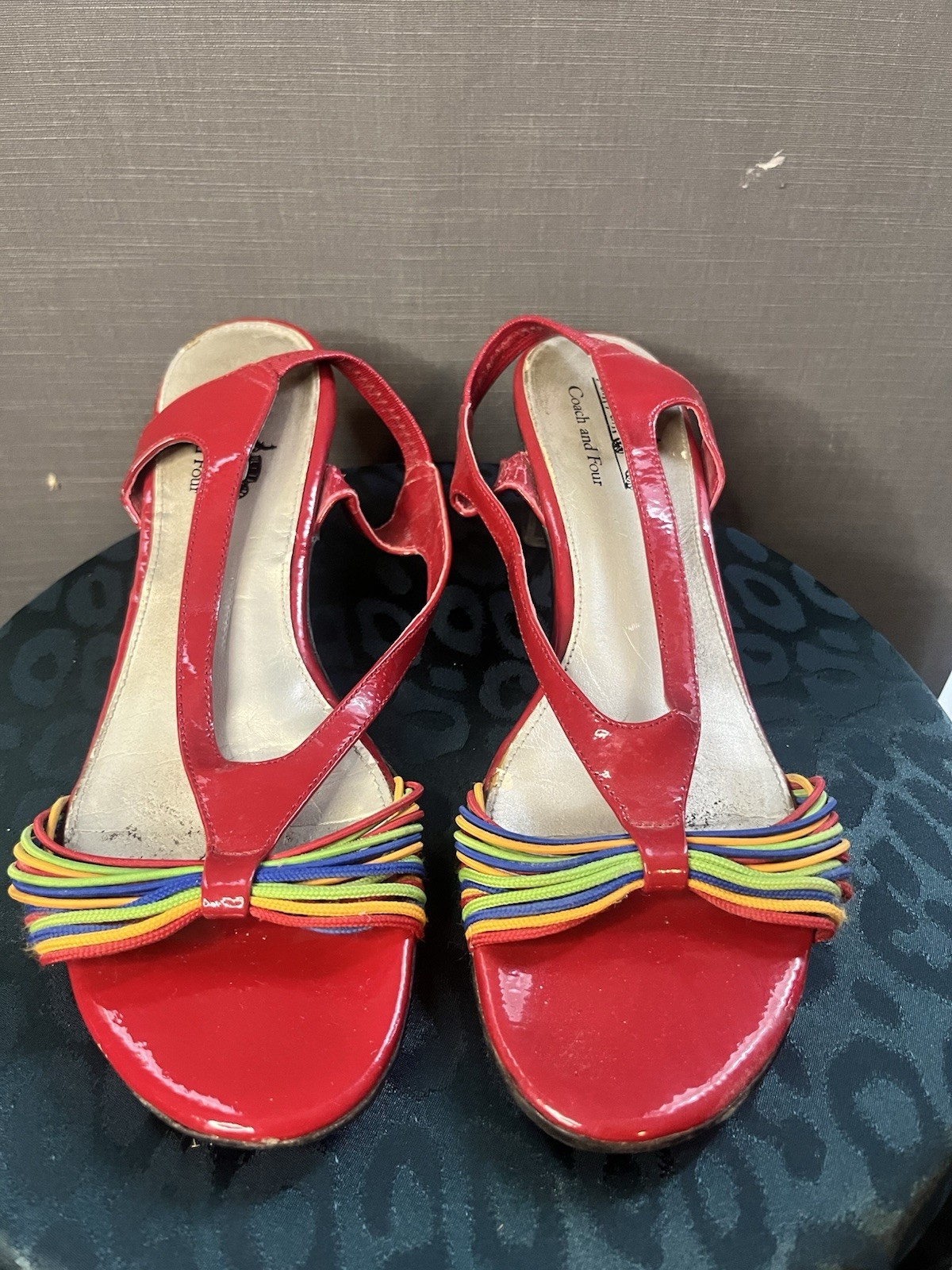 Vintage Coach And Four Rainbow Strappy Kitten Heels Size 10M