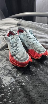 Nike ZoomX Vaporfly Größe 42 US 8 UK 7 zum Laufen