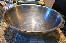 13 Quart Large Stainless Steel Mixing Bowl - Baking Bowl, Flat Base Bowl 15"x7"