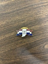 Vtg St. Marys College (SMC) Pin, Notre Dame Indiana, Red, White & Blue Enamel