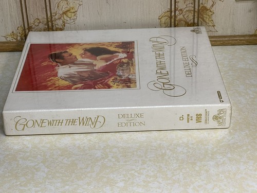 SEALED  - GONE WITH THE WIND - DELUXE EDITION - VHS  BOX SET  -  FREE SHIPPING - Picture 2 of 6