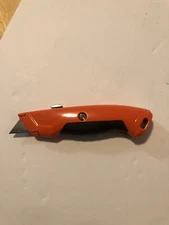 Retractable Heavy Duty Carton Utility 3 Position Cutter Knife With 4 Blades