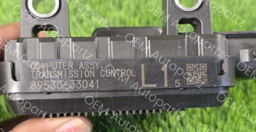 Toyota ES350 2007 Transmission Control Computer Module 89530-33041 Oem used - Picture 3 of 15