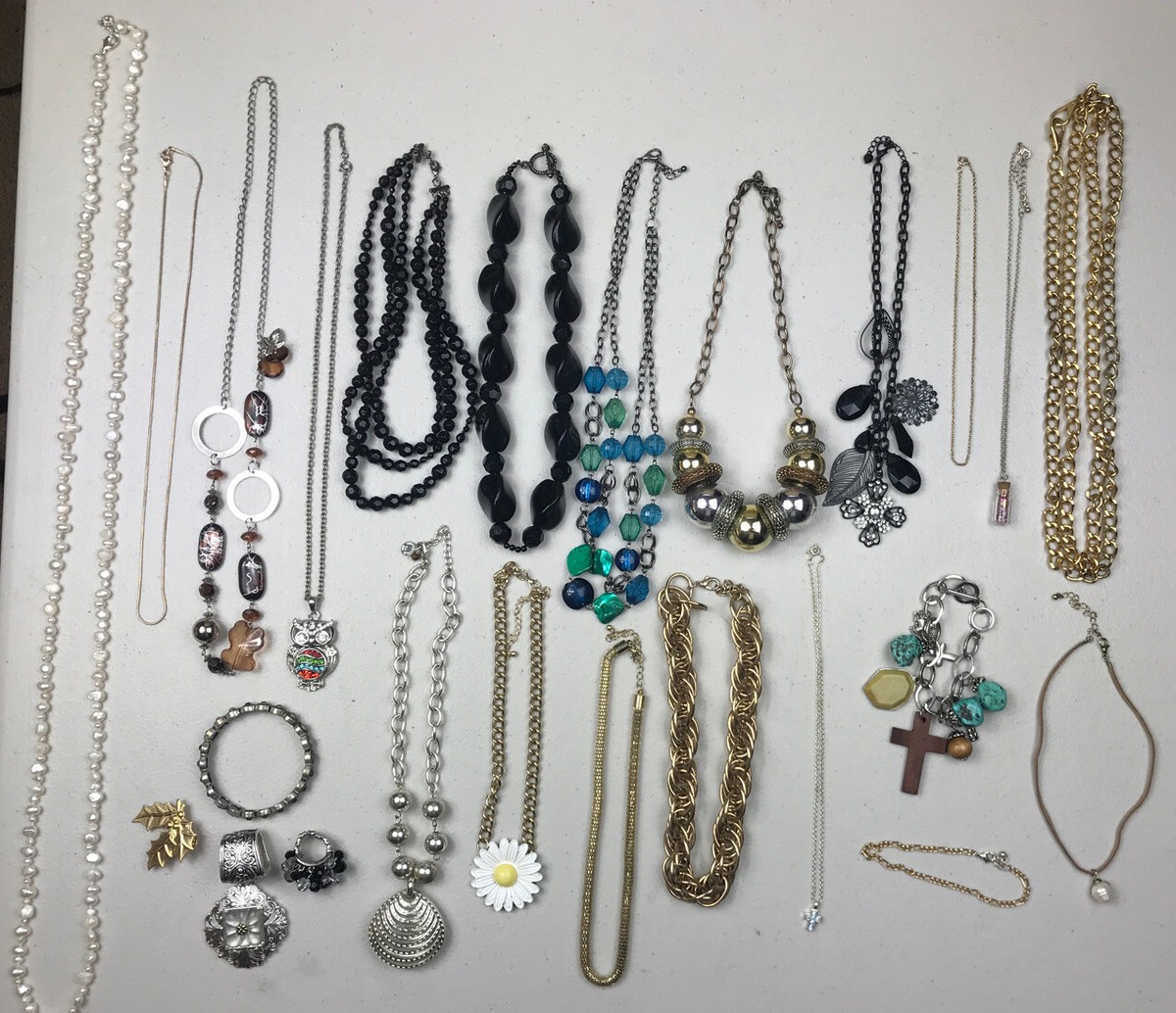 Vintage To Modern Costume Fashion Lot Wear Sell No Trash Statement  Necklaces 23g