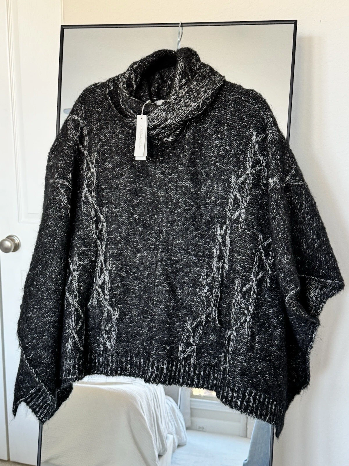 Christopher Fischer - Women's Poncho - Size XS/S - NEW WITH TAGS