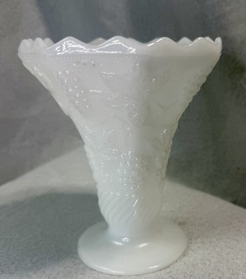 VTG Anchor Hocking White Milk Glass Vase Grape & Leaf Pattern Scalloped - 5 x6 
