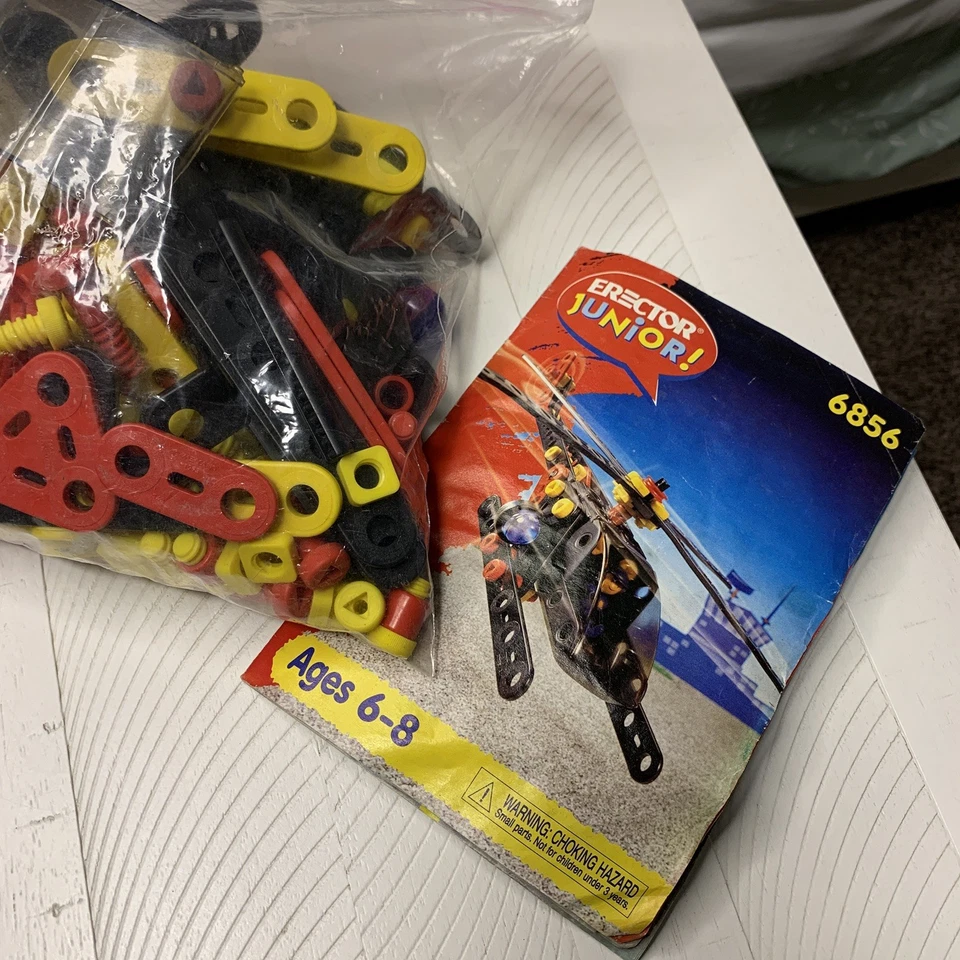 Vintage Meccano Erector Junior set  Helicopter #6856- great condition w/manual  - Image 3 of 4