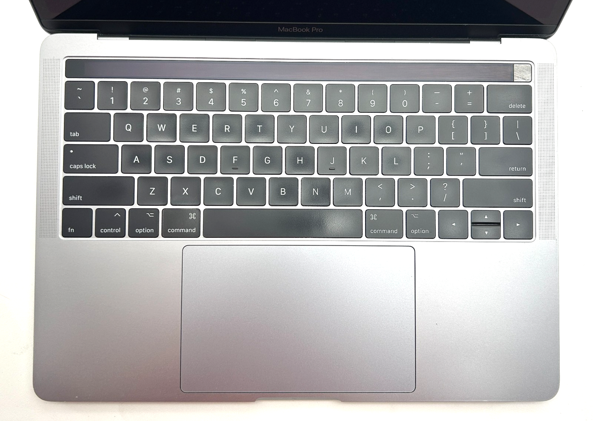 Apple 2017 MacBook Pro A1706 I7 @ 3.5GHz 16GB 512GB | Space Gray