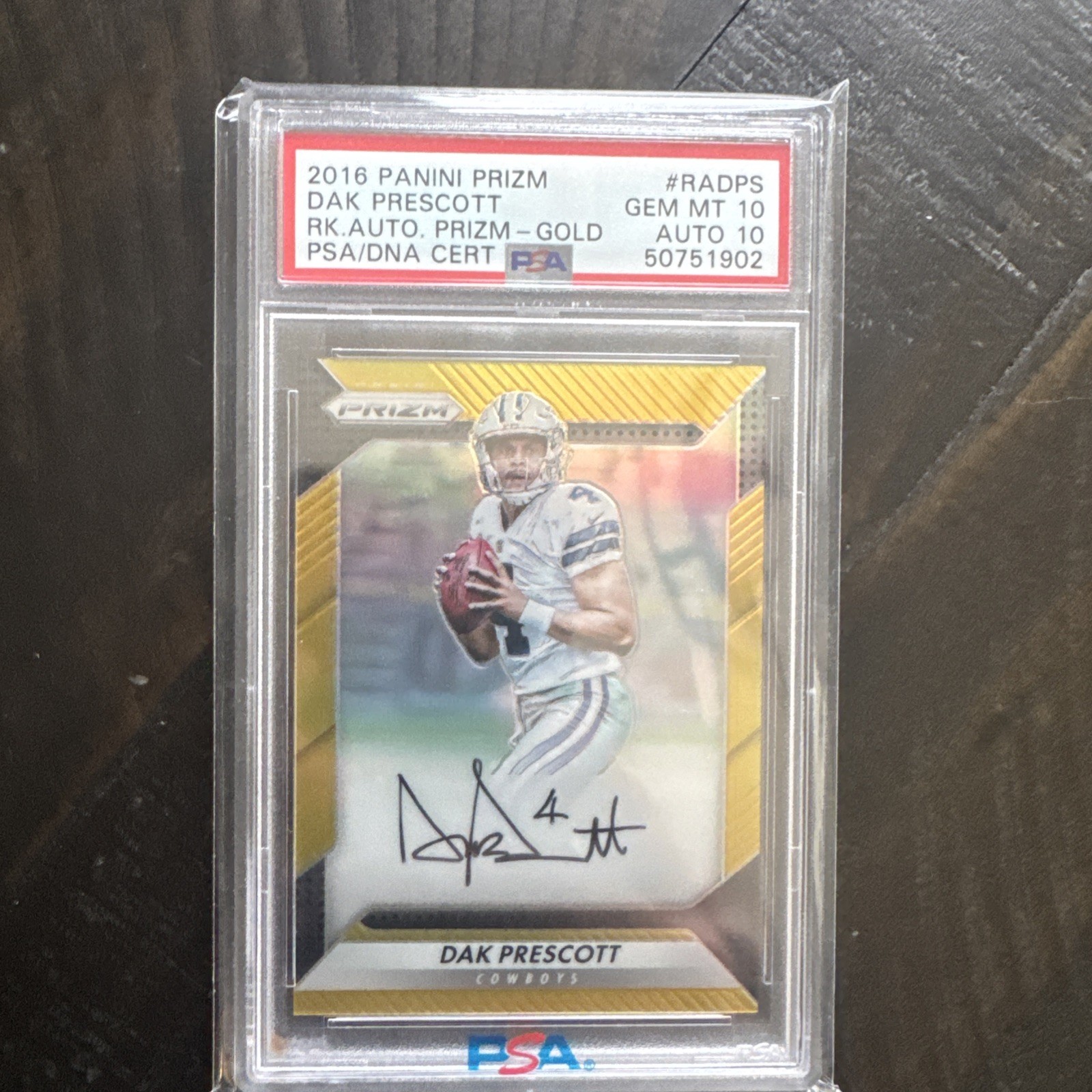 2016 PANINI PRIZM DAK PRESCOTT GOLD AUTO ROOKIE PSA 10 Jersey Number 4/10 π₯ view 1