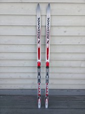 Great Vintage Snow Skis Red ROSSIGNOL VENTURE...