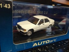 AUTOart Mercedes-Benz 190E 2.0 1/43 White Model Car
