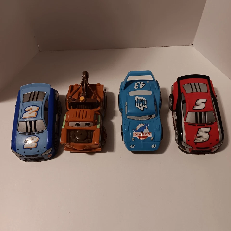 Carros Fisher Price Shake n Go, Lote de 4, Usados, Preciso de Baterias, Veja fotos - Imagem 3 de 4