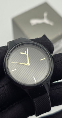 PUMA Contour Damen Uhr Quarzwerk mit Silikonarmband sportlich elegant  defekt