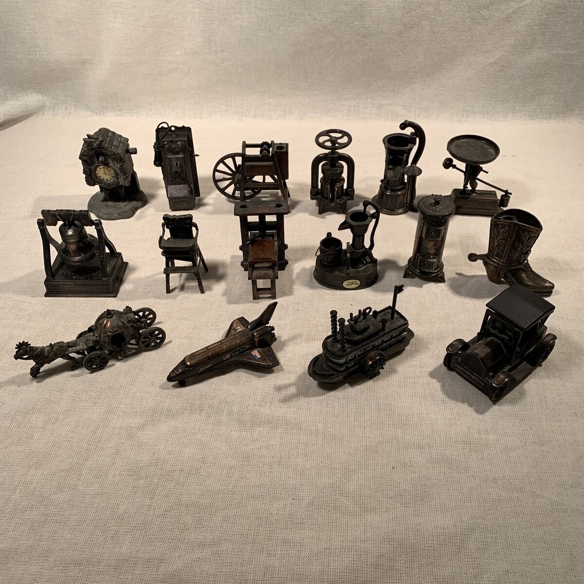 VTG LOT 16 PENCIL SHARPENERS MINIATURE DIE CAST METAL MADE VTG LOT 16 PENCIL SHARPENERS MINIATURE DIE CAST METAL MADE