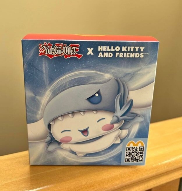 Blue Eyes White Dragon - McDonalds Happy Meal Yu-Gi-Oh x Hello Kitty Cinnamoroll