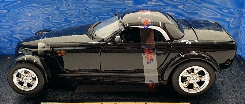 Motor Max 1/18 Scale Diecast 73118 - Chrysler Howler - Black - Image 4 of 4