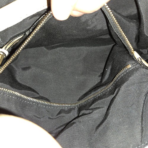 MARC JACOBS Nomad Tan With Antique Gold Studs Shoulder Bag Made in Italy W/Paper - Picture 16 of 17