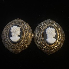 Vintage Ornate Pair of Art Deco Black  White Cameo Shoe Buckle Clips