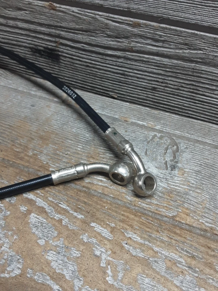 Manguera de línea de freno delantero Triumph Bonneville Speedmaster T2026032 Foto 4 de 4