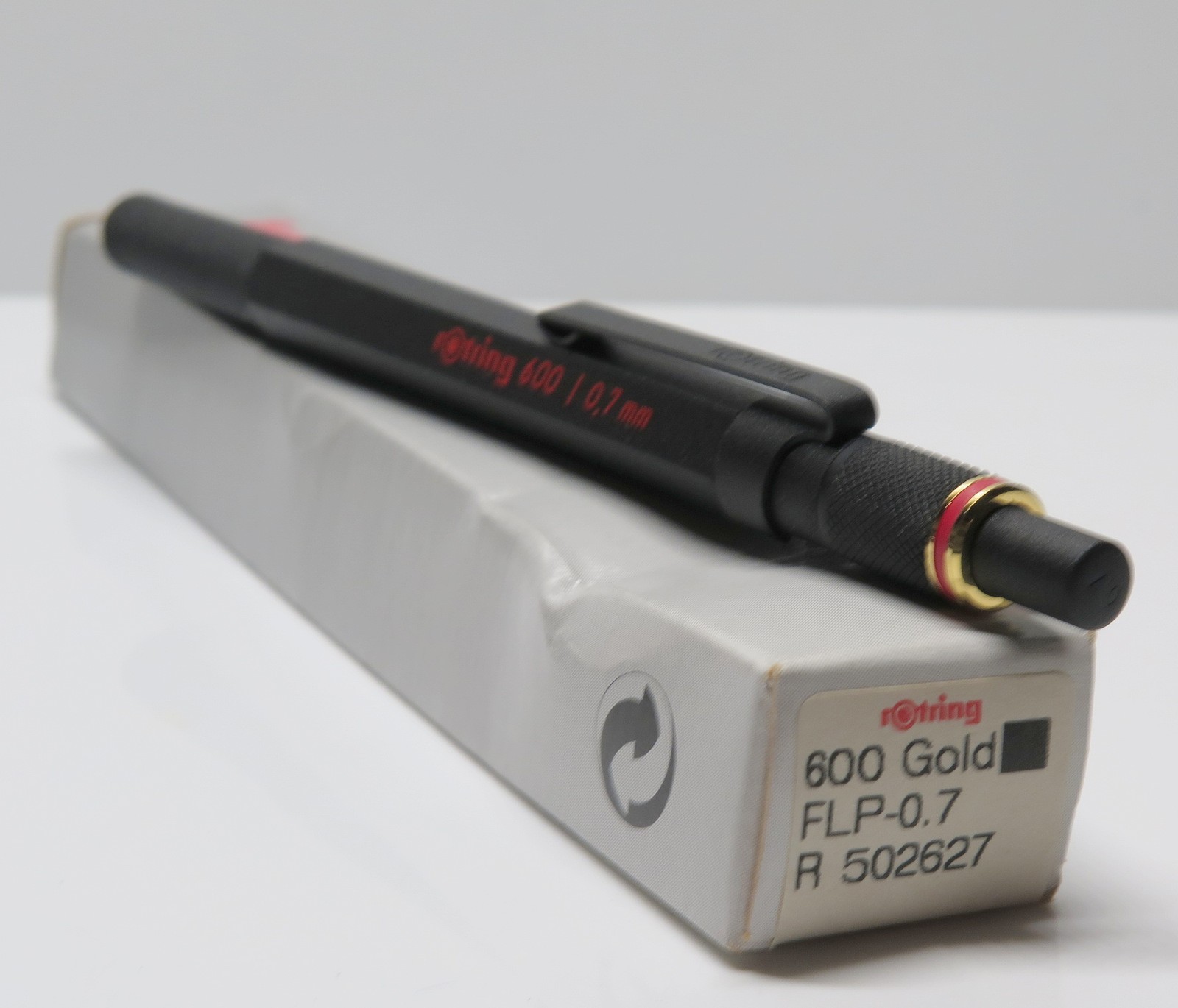 Rotring 600 schwarz -gold Bleistift 0,7 mit roter Schrift new old stock, OVP